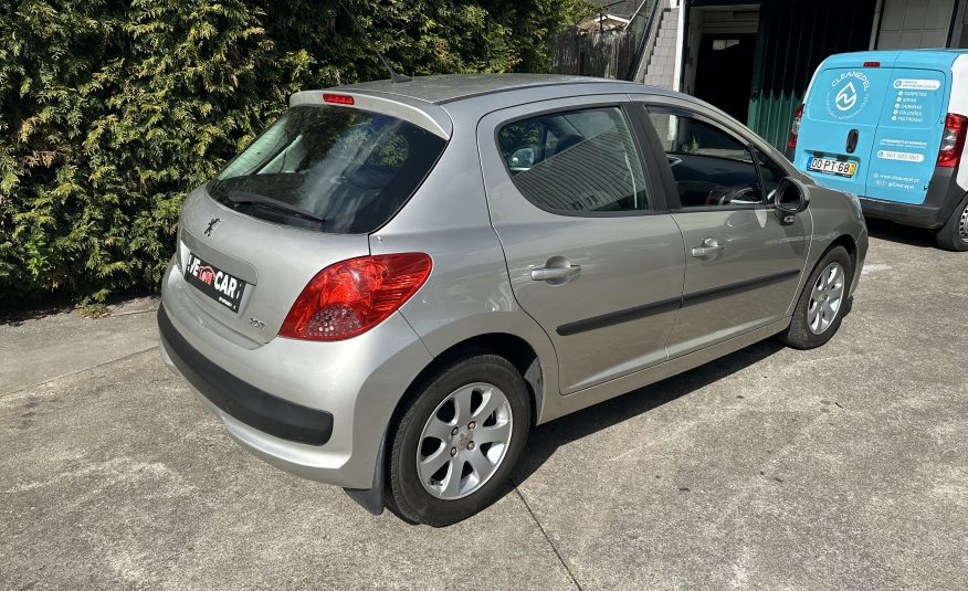 Peugeot 207 1.4 16V
