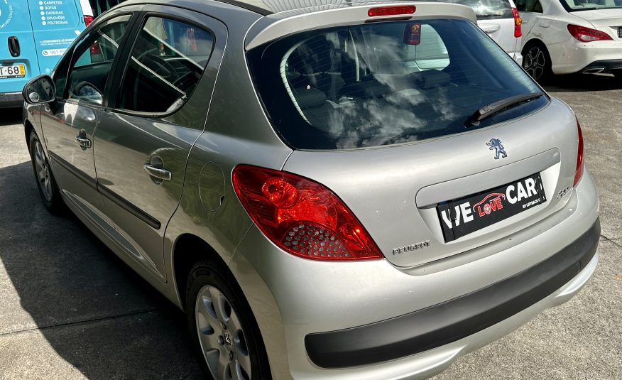Peugeot 207 1.4 16V