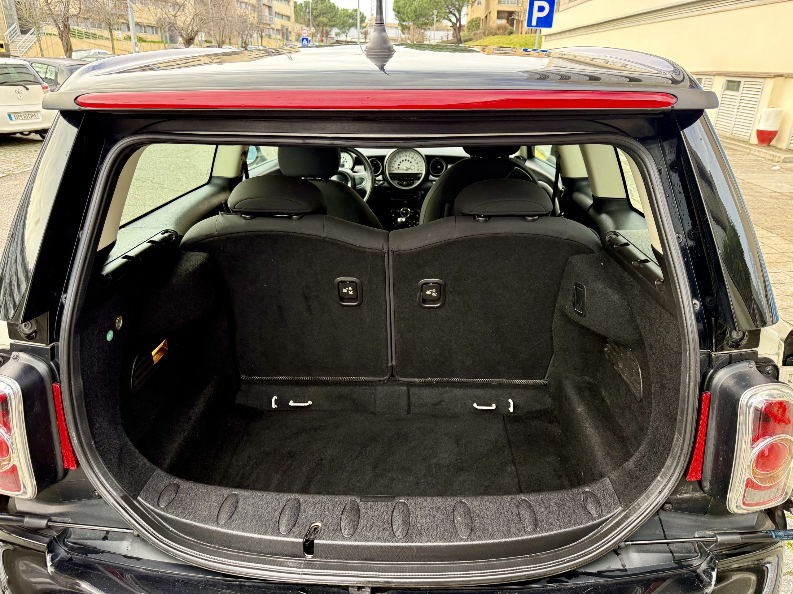 MINI CLUBMAN COOPER D