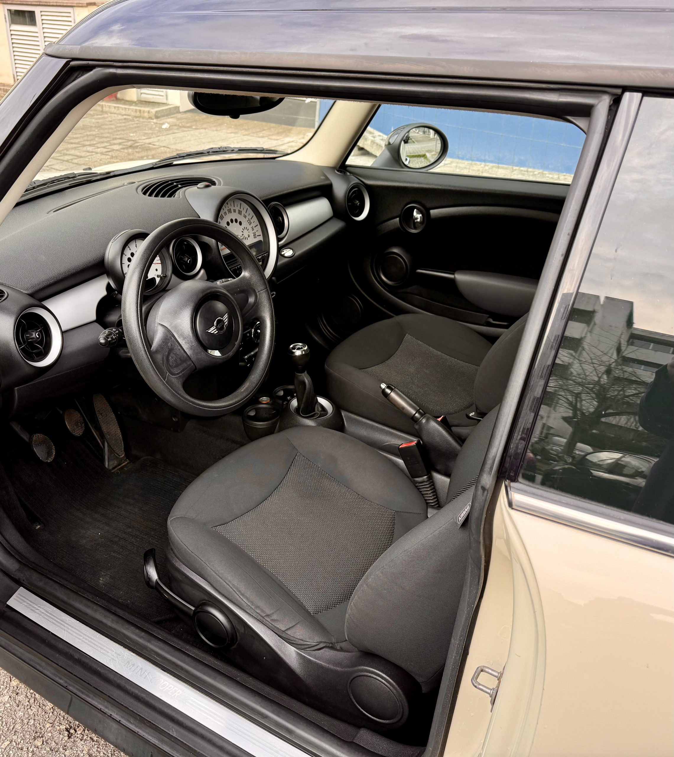 MINI CLUBMAN COOPER D