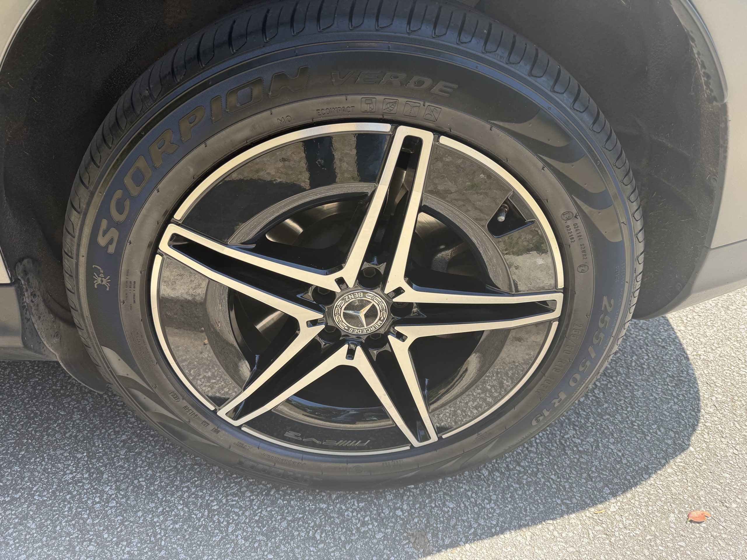 MERCEDES BENZ EQC 400 4Matic AMG